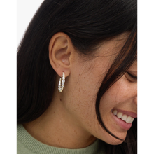 Load image into Gallery viewer, Oh She Fancy Graduated 1" Hoops in White Diamondettes