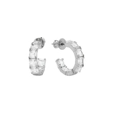 Load image into Gallery viewer, Lil Queens 0.75&quot; Hoops in White Diamondettes
