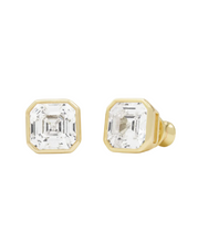 Load image into Gallery viewer, 8mm Duchess Bezel Studs in White Diamondettes
