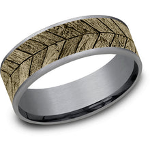 Load image into Gallery viewer, Brook &amp; Branch &quot;The Chevron&quot; 14K Yellow Gold &amp; Tantalum Wedding Band
